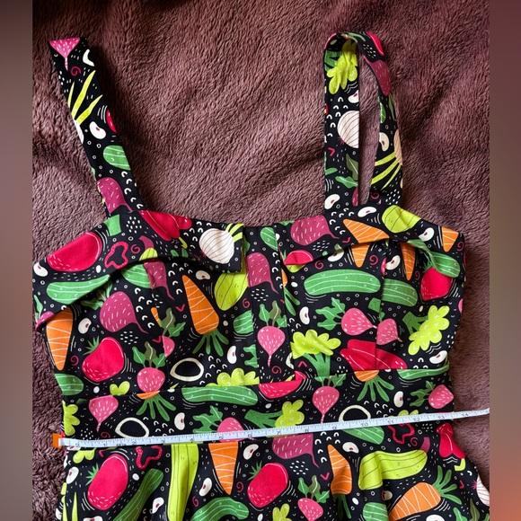 Eva Rose Vegetable Print Sundress • Size M - Picture 13 of 16